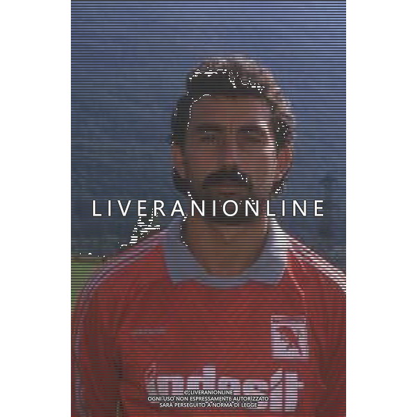 DIAP-RETROSPETTIVA ALESSANDRO ZANINELLI CALCIATORE NELLA FOTO ALESSANDRO ZANINELLI CON LA MAGLIA DEL TORINO CALCIO AG ALDO LIVERAANI SAS