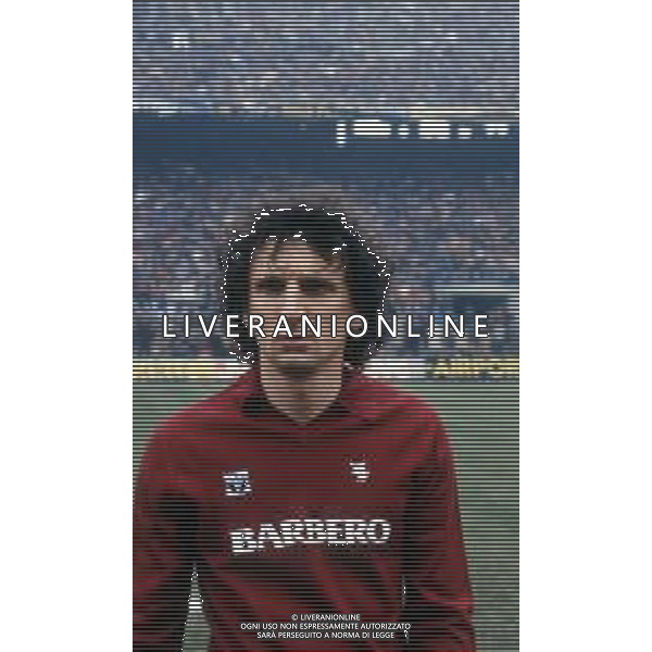 DIAP-RETROSPETTIVA CARLO BORGHI CALCIATORE NELLA FOTO CARLO BORGHI CON LA MAGLIA DEL TORINO CALCIO AG ALDO LIVERANI SAS