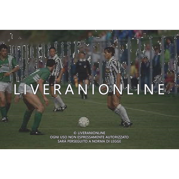 DIAP-RETROSPETTIVA RODOLFO VANOLI CALCIATORE NELLA FOTO RODOLFO VANOLI CON LA MAGLIA DELL\'UDINESE CALCIO ANNO 1991-92 AG ALDO LIVERANI SAS