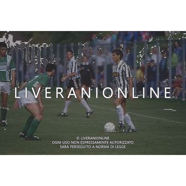 DIAP-RETROSPETTIVA RODOLFO VANOLI CALCIATORE NELLA FOTO RODOLFO VANOLI CON LA MAGLIA DELL\'UDINESE CALCIO ANNO 1991-92 AG ALDO LIVERANI SAS