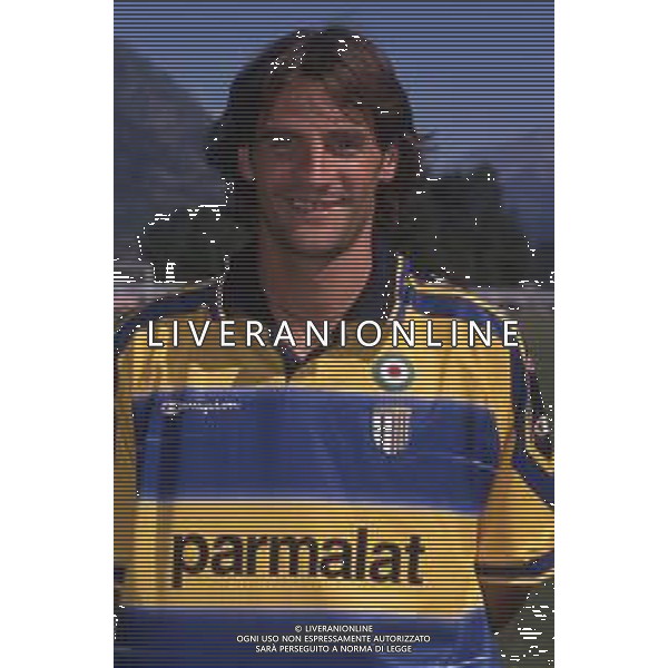 DIAP-RETROSPETTIVA PAOLO VANOLI CALCIATORE NELLA FOTO PAOLO VANOLI CON LA MAGLIA DEL PARMA CALCIO AG ALDO LIVERANI SAS