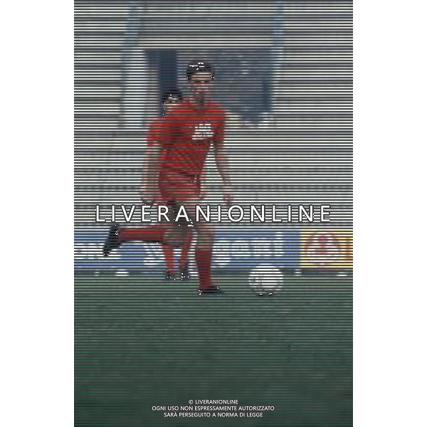 DIAP-RETROSPETTIVA CLAUDIO BENCINA ATTORE NELLA FOTO CLAUDIO BENCINA CON LA MAGLIA DELLA CREMONESE CALCIO NELL\'ANNO 1986-87 AG ALDO LIVERANI SAS
