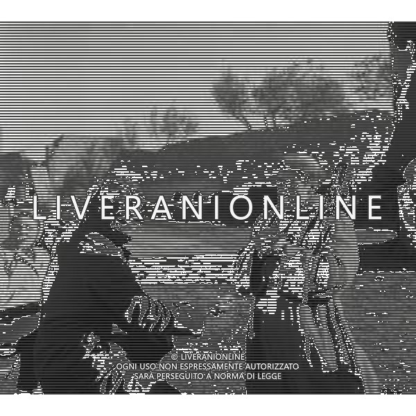 NEG-RETROSPETTIVA ANTONIO DE CURTIS IN ARTE TOTO\' NELLA FOTO ANTONIO DE CURTIS IN ARTE TOTO\'Uccellacci e uccellini è un film del 1966 diretto da Pier Paolo Pasolini, interpretato da Totò e Ninetto Davoli e prodotto da Alfredo Bini, AG ALDO LIVERANI SAS