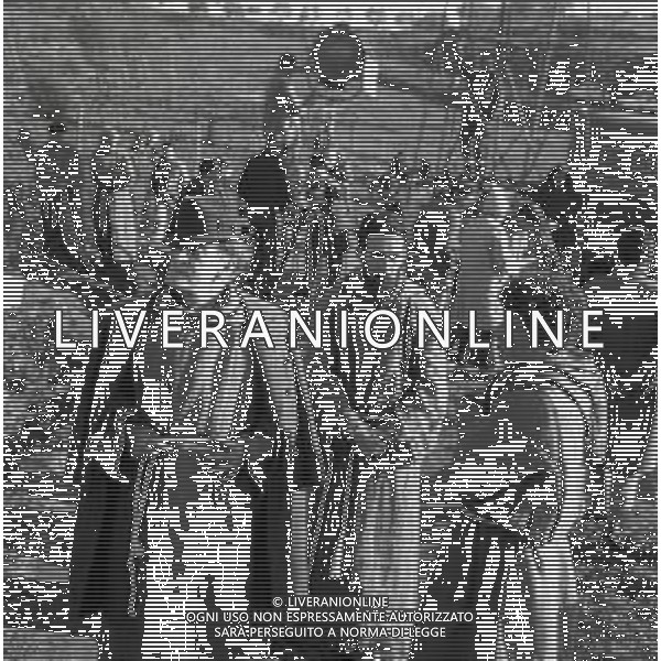 NEG-RETROSPETTIVA ANTONIO DE CURTIS IN ARTE TOTO\' NELLA FOTO ANTONIO DE CURTIS IN ARTE TOTO\' Uccellacci e uccellini è un film del 1966 diretto da Pier Paolo Pasolini, interpretato da Totò e Ninetto Davoli e prodotto da Alfredo Bini, AG ALDO LIVERANI SAS