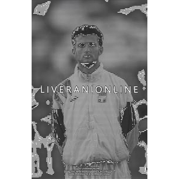 NEG-RETROSPETTIVA GIUSEPPE FAVALLI CALCIATORE NELLA FOTO GIUSEPPE FAVALLI CON LA MAGLIA DELLA NAZIONALE ITALIANA AG ALDO LIVERANI SAS