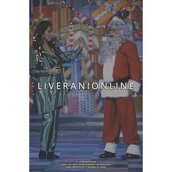DIAP-RETROSPETTIVA ALBANO CARRISI E ROMINA POWER CANTANTI NELLA FOTO ROMINA POWER E ALBANO CARRISI NELLA TRASMISSIONE TELEVISIVA “BUON NATALE“ NELL\'ANNO 1991 AG ALDO LIVERANI SAS