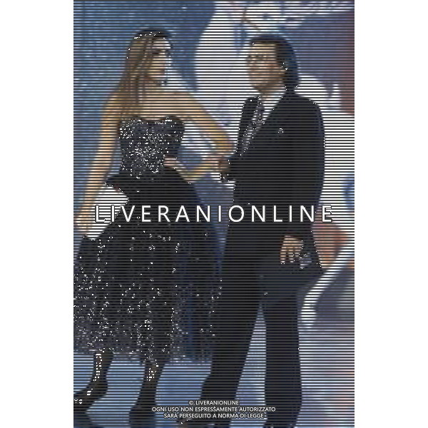 DIAP-RETROSPETTIVA ALBANO CARRISI E ROMINA POWER CANTANTI NELLA FOTO ROMINA POWER E ALBANO CARRISI NELLA TRASMISSIONE TELEVISIVA “BUON NATALE“ NELL\'ANNO 1991 AG ALDO LIVERANI SAS