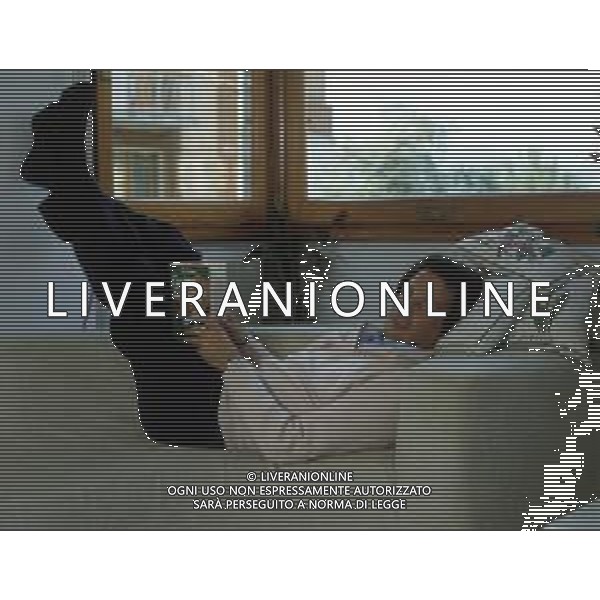 COL- RETROSPETTIVA GIOVANNI BELFIORE PAROLIERE E PRODUTTORE DISCOGRAFICO NELLA FOTO GIANNI BELFIORE NELLA SUA ABITAZIONE NELL’ANNO 1982 THEMA - AGENZIA ALDO LIVERANI SAS