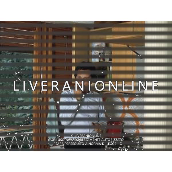 COL- RETROSPETTIVA GIOVANNI BELFIORE PAROLIERE E PRODUTTORE DISCOGRAFICO NELLA FOTO GIANNI BELFIORE NELLA SUA ABITAZIONE NELL’ANNO 1982 THEMA - AGENZIA ALDO LIVERANI SAS