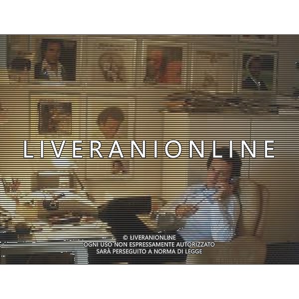 COL- RETROSPETTIVA GIOVANNI BELFIORE PAROLIERE E PRODUTTORE DISCOGRAFICO NELLA FOTO GIANNI BELFIORE NELLA SUA ABITAZIONE NELL’ANNO 1982 THEMA - AGENZIA ALDO LIVERANI SAS