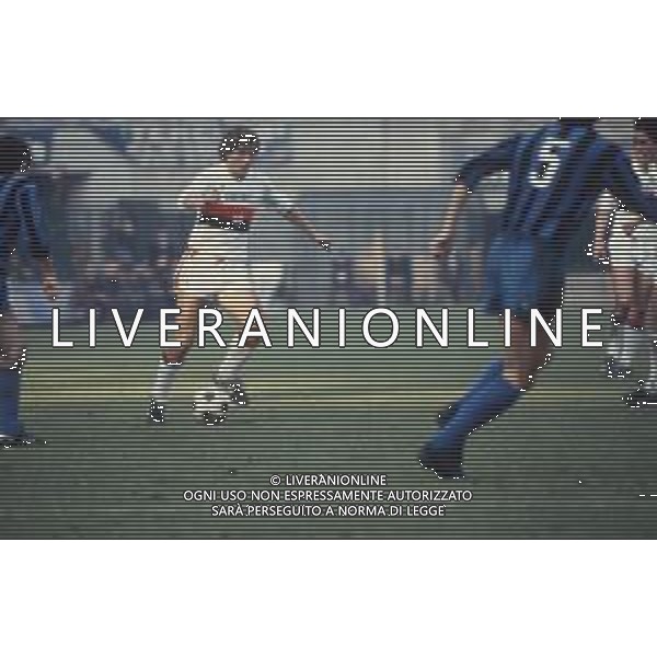 DIAP-RETROSPETTIVA PASQUALE IACHINI CALCIATORE NELLA FOTO PASQUALE IACHINI CON LA MAGLIA DEL GENOA CALCIO AG ALDO LIVERANI SAS