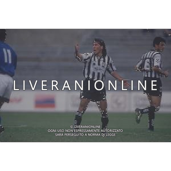 DIAP-RETROSPETTIVA RAFFAELE AMETRANO CALCIATORE NELLA FOTO RAFFAELE AMETRANO CON LA MAGLIA DELL\'UDINESE CALCIO AG ALDO LIVERANI SAS