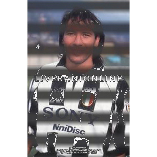 DIAP-RETROSPETTIVA RAFFAELE AMETRANO CALCIATORE NELLA FOTO RAFFAELE AMETRANO CON LA MAGLIA DELLA JUVENTUS CALCIO AG ALDO LIVERANI SAS