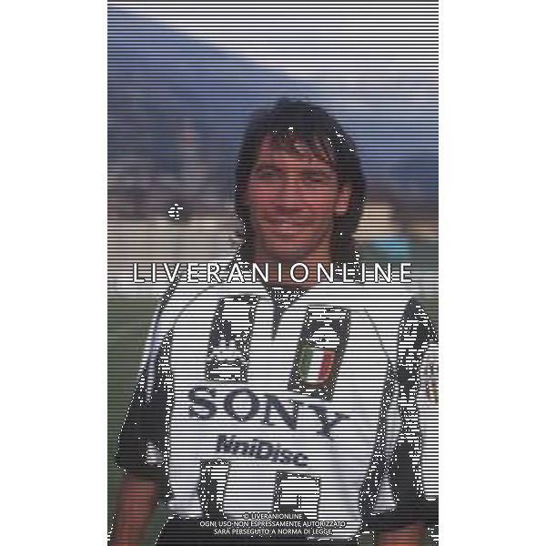 DIAP-RETROSPETTIVA RAFFAELE AMETRANO CALCIATORE NELLA FOTO RAFFAELE AMETRANO CON LA MAGLIA DELLA JUVENTUS CALCIO AG ALDO LIVERANI SAS