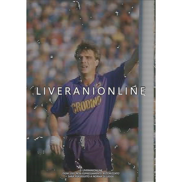 DIAP-RETROSPETTIVA STEFANO CAROBBI CALCIATORE NELLA FOTO STEFANO CAROBBI CON LA MAGLIA DELLA FIORENTINA CALCIO NELL\'ANNO 1986-87 AG ALDO LIVERANI SAS