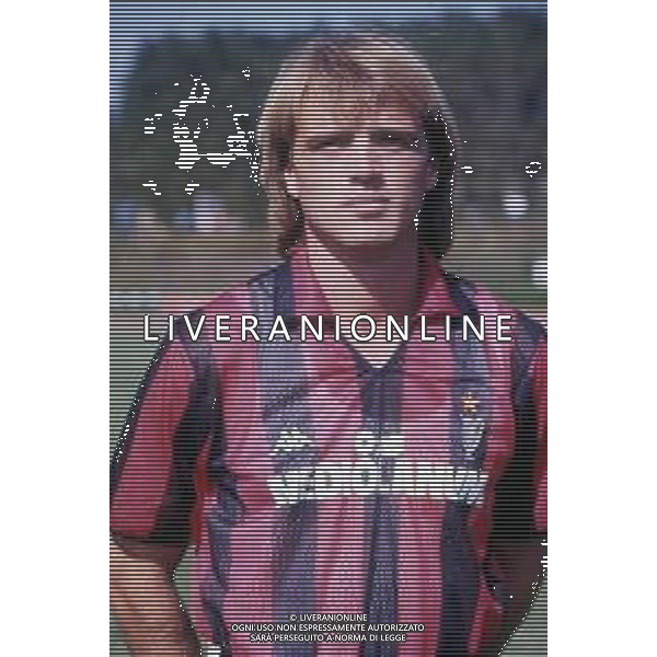 DIAP-RETROSPETTIVA STEFANO CAROBBI CALCIATORE NELLA FOTO STEFANO CAROBBI CON LA MAGLIA DEL MILAN NELL\'ANNO 1990-1991 AG ALDO LIVERANI SAS