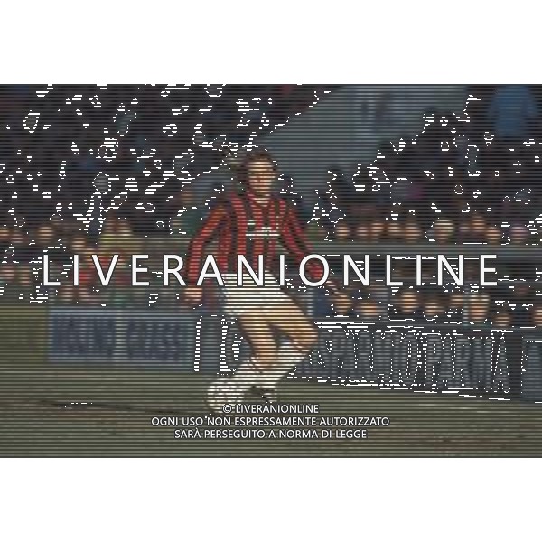 DIAP-RETROSPETTIVA STEFANO CAROBBI CALCIATORE NELLA FOTO STEFANO CAROBBI CON LA MAGLIA DEL MILAN NELL\'ANNO 1990-1991 AG ALDO LIVERANI SAS