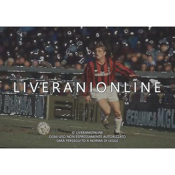 DIAP-RETROSPETTIVA STEFANO CAROBBI CALCIATORE NELLA FOTO STEFANO CAROBBI CON LA MAGLIA DEL MILAN NELL\'ANNO 1990-1991 AG ALDO LIVERANI SAS
