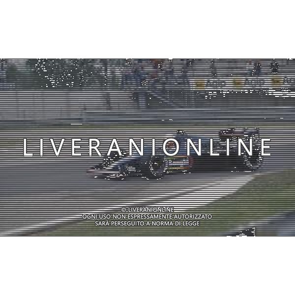 DIAP-RETROSPETTIVA MARTIN BRUNDLE PILOTA F1 NELLA FOTO MARTIN BRUNDLE NELL\'ANNO 1984 AG ALDO LIVERANI SAS 