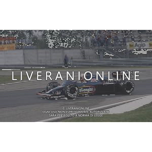 DIAP-RETROSPETTIVA MARTIN BRUNDLE PILOTA F1 NELLA FOTO MARTIN BRUNDLE NELL\'ANNO 1984 AG ALDO LIVERANI SAS 