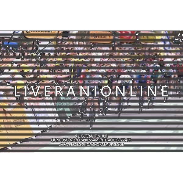 05-07-2025 Tour De France; Tappa 01 Lille - Lille; 2025, Alpecin - Deceuninck; 2025, Intermarche - Wanty; 2025, Tudor; 2025, Totalenergies; 2025, Groupama - Fdj; Philipsen, Jasper; Gyrmai Hailu, Biniam; Trentin, Matteo; Turgis, Anthony; Penhoet, Paul; Lille; ©SIROTTI - AGENZIA ALDO LIVERANI SAS