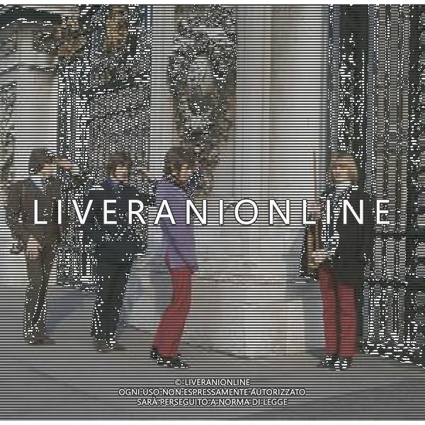 COL-RETROSPETTIVA COMPLESSO MUSICALE THE PRIMITIVES NELLA FOTO IL COMPLESSO MUSICALE THE PRIMITIVES A LONDRA ANNI 1965-70 AG ALDO LIVERANI SAS