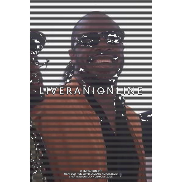 DIAP-RETROSPETTIVA STEVE WONDER CANTANTE NELLA FOTO STEVE WONDER A CANNES NELL\'ANNO 1990 AG ALDO LIVERANI SAS