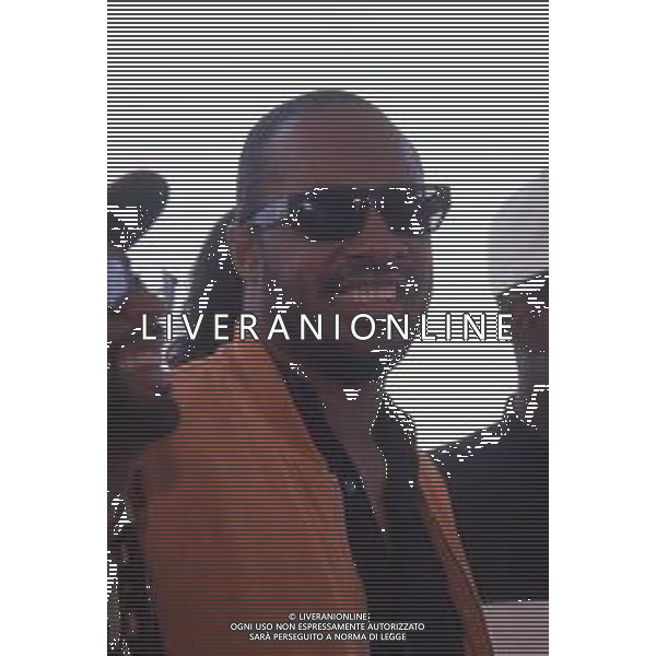 DIAP-RETROSPETTIVA STEVE WONDER CANTANTE NELLA FOTO STEVE WONDER A CANNES NELL\'ANNO 1990 AG ALDO LIVERANI SAS