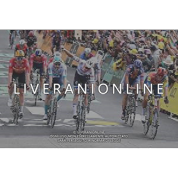 07-07-2025 Tour De France; Tappa 03 Valenciennes - Dunkerque; 2025, Soudal - Quick Step; 2025, Lidl - Trek; 2025, Bahrain - Victorious; Merlier, Tim; Milan, Jonathan; Dunkerque; ©SIROTTI - AGENZIA ALDO LIVERANI SAS