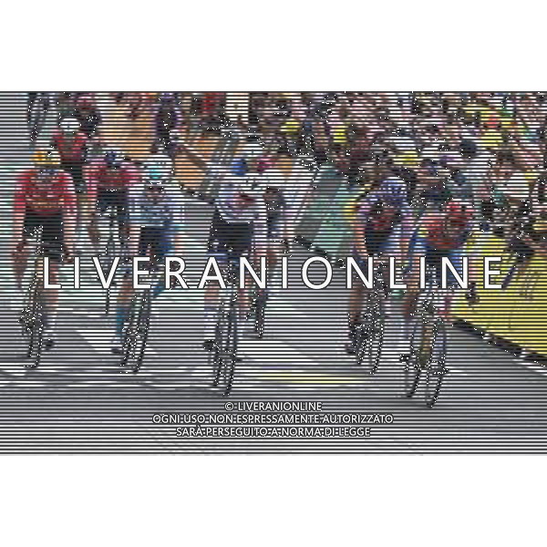07-07-2025 Tour De France; Tappa 03 Valenciennes - Dunkerque; 2025, Soudal - Quick Step; 2025, Lidl - Trek; 2025, Bahrain - Victorious; Merlier, Tim; Milan, Jonathan; Dunkerque; ©SIROTTI - AGENZIA ALDO LIVERANI SAS