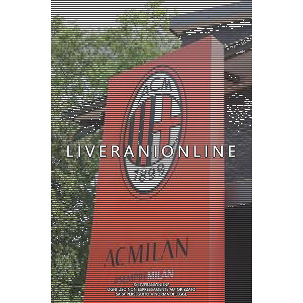 TVRCOR Raduno Milan nella foto ingresso Milanello Carnago (VA) 07-07-2025 Raduno del Milan presso il centro sportivo di Milanello per l’inizio degli allenamenti in vista della stagione 2025-2026 foto Roberta Corradin/ag. Aldo Liverani sas- AGENZIA ALDO LIVERANI SAS