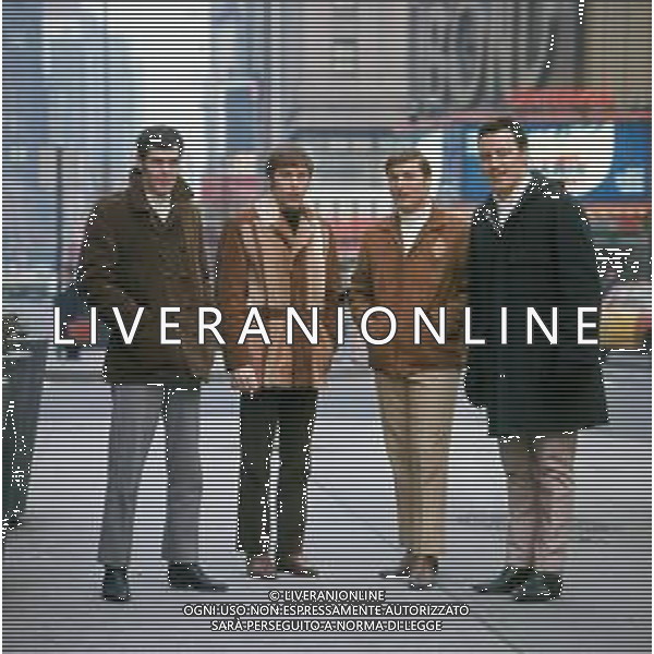 COL-RETROSPETTIVA COMPLESSO MUSICALE THE HAPPENINGS NELLA FOTO IL COMPLESSO MUSICALE THE HAPPENINGS NELL\'ANNO 1960-1965 AG ALDO LIVERANI SAS