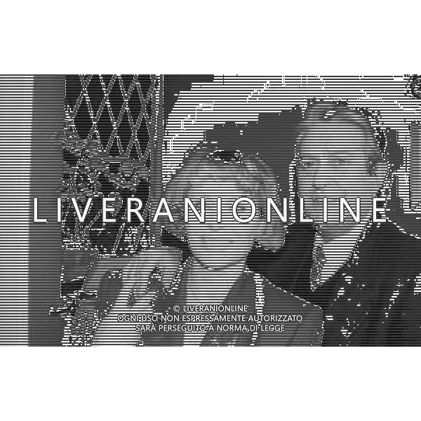 NEG-RETROSPETTIVA ALBERTO LIONELLO ATTORE NELLA FOTO ALBERTO LIONELLO CON L’ATTRICE ERIKA BLANC NELL\'ANNO 1989 A MILANO AG ALDO LIVERANI SAS