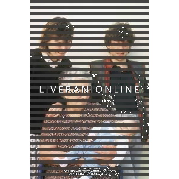 DIAP-RETROSPETTIVA PAOLO ROSSI ATTORE E COMICO NELLA FOTO PAOLO ROSSI CON LA MOGLIE LUCIA VASINI AG THEMA-AG ALDO LIVERANI SAS