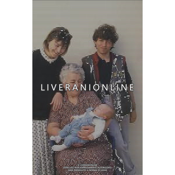 DIAP-RETROSPETTIVA PAOLO ROSSI ATTORE E COMICO NELLA FOTO PAOLO ROSSI CON LA MOGLIE LUCIA VASINI AG THEMA-AG ALDO LIVERANI SAS