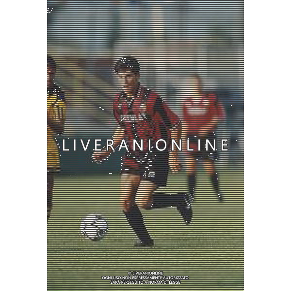 ST-RETROSPETTIVA IGHLI VANNUCCHI CALCIATORE NELLA FOTO IGHLI VANNUCCHI CON LA MAGLIA DELLA LUCCHESE CALCIO AG ALDO LIVERANI SAS