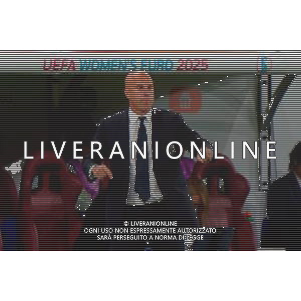 TVEM July 07, 2025 Geneva, Switzerland - Portugal vs Italy - Women\'s UEFA Euro 2025 - Stade de Geneve. In the pic: Andrea Soncin head coach of Italy FOTO EMMANUELE MASTRODONATO-AG ALDO LVERANI SAS
