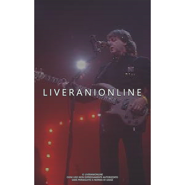 DIAP-RETROSPETIIVA PAUL MC CARTNEY CANTANTE NELLA FOTO PAUL MC CARTNEY NELL\'ANNO 1989 AG ALDO LIVERANI SAS  