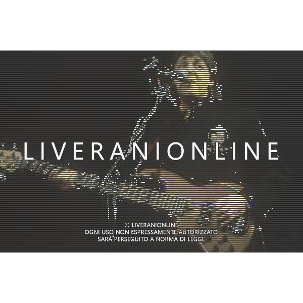 DIAP-RETROSPETIIVA PAUL MC CARTNEY CANTANTE NELLA FOTO PAUL MC CARTNEY NELL\'ANNO 1989 AG ALDO LIVERANI SAS 