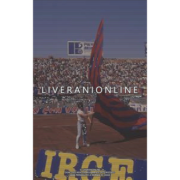DIAP-RETROSPETTIVA TIFOSI BOLOGNA CALCIO NELLA FOTO I TIFOSI DEL BOLGNA CALCIO ANNO 1980-1982 AG ALDO LIVERANI SAS