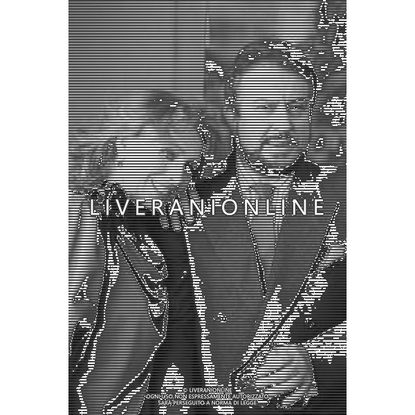 NEG- RETROSPETTIVA ERIKA BLANC ATTRICE  NELLA FOTO ERIKA BLANC CON ALBERTO LIONELLO NELL\'ANNO 1986 A MILANO IN TERRAZZA MARTINI AG ALDO LIVERANI SAS