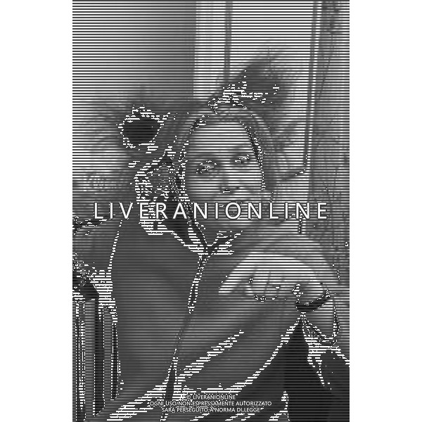 NEG- RETROSPETTIVA ERIKA BLANC ATTRICE  NELLA FOTO ERIKA BLANC NELL\'ANNO 1986 A TEATRO A MILANO AG ALDO LIVERANI SAS