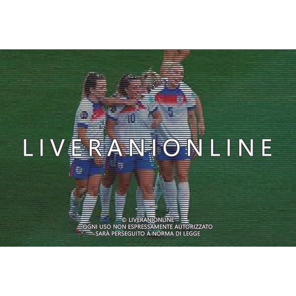 TVEM July 08, 2025 Zurich, Switzerland - England vs Netherlands - Women\'s UEFA Euro 2025 - Stadion Letzigrund. In the pic: Ella Toone of England celebrates after scoring a goal with teammates ©TVEM Emmanuele Mastrodonato - AGENZIA ALDO LIVERANI SAS