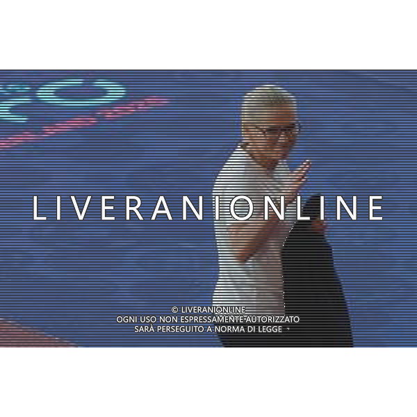 TVEM July 08, 2025 Zurich, Switzerland - England vs Netherlands - Women\'s UEFA Euro 2025 - Stadion Letzigrund. In the pic: Sarina Wiegman head coach of England greet the fans ©TVEM Emmanuele Mastrodonato - AGENZIA ALDO LIVERANI SAS