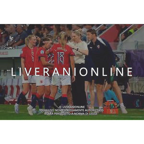 Gemma Grainger head coach of Norway and Frida Maanum of Norway -Norvegia - Islanda Campionato europeo femminile di calcio UEFA Women\'s EURO 2025 , Arena Thuin Svizzera 10.07.2025 ©TVEM Emmanuele Mastrodonato - AGENZIA ALDO LIVERANI SAS