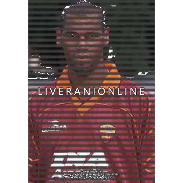 DIAP-RETROSPETTIVA ALDAIR CALCIATORE NELLA FOTO ALDAIR CON LA MAGLIA DELLA ROMA CALCIO AG ALDO LIVERANI SAS