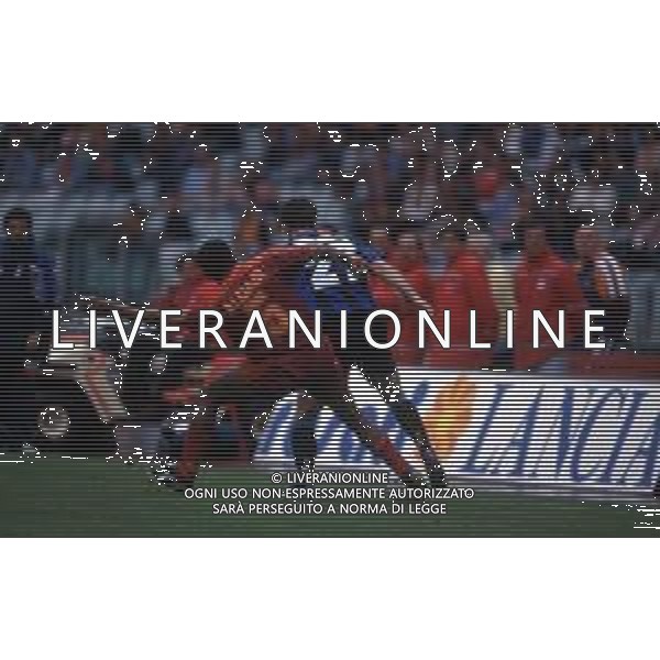 DIAP-RETROSPETTIVA ALDAIR CALCIATORE NELLA FOTO ALDAIR CON LA MAGLIA DELLA ROMA CALCIO AG ALDO LIVERANI SAS