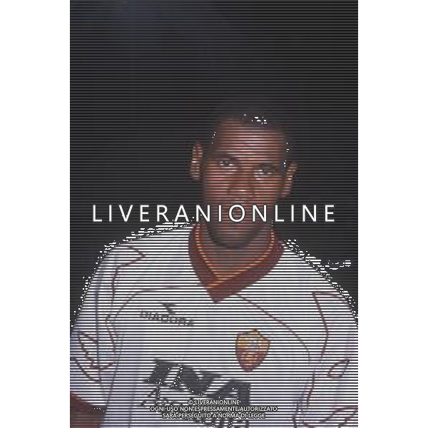 DIAP-RETROSPETTIVA ALDAIR CALCIATORE NELLA FOTO ALDAIR CON LA MAGLIA DELLA ROMA CALCIO AG ALDO LIVERANI SAS