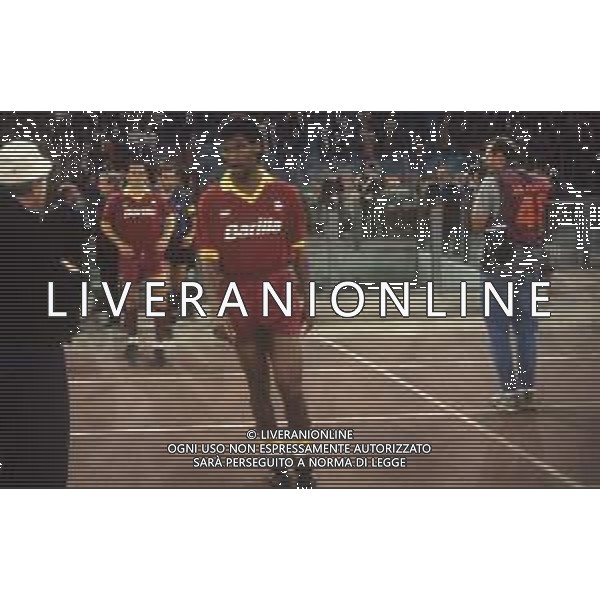 DIAP-RETROSPETTIVA ALDAIR CALCIATORE NELLA FOTO ALDAIR CON LA MAGLIA DELLA ROMA CALCIO NELL\'ANNO 1990 AG ALDO LIVERANI SAS