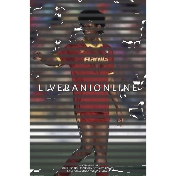 DIAP-RETROSPETTIVA ALDAIR CALCIATORE NELLA FOTO ALDAIR CON LA MAGLIA DELLA ROMA CALCIO NELL\'ANNO 1991-92 AG ALDO LIVERANI SAS 